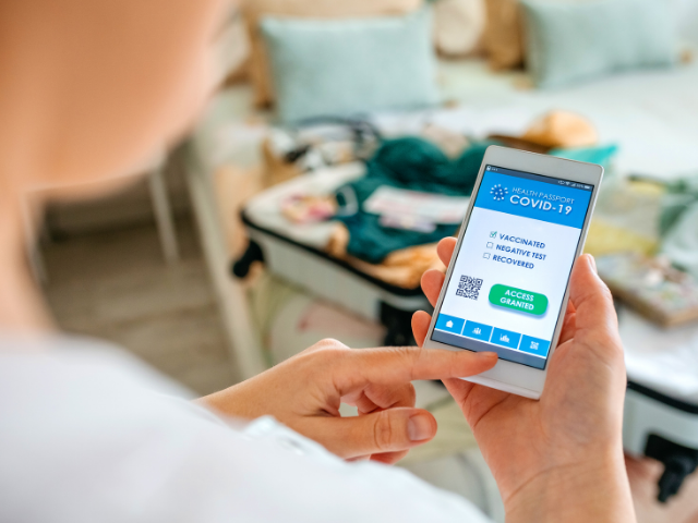 Green Pass: la truffa del falso messaggio WhatsApp