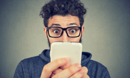 Spese non richieste: 9 centesimi per ogni pagina visitata da smartphone