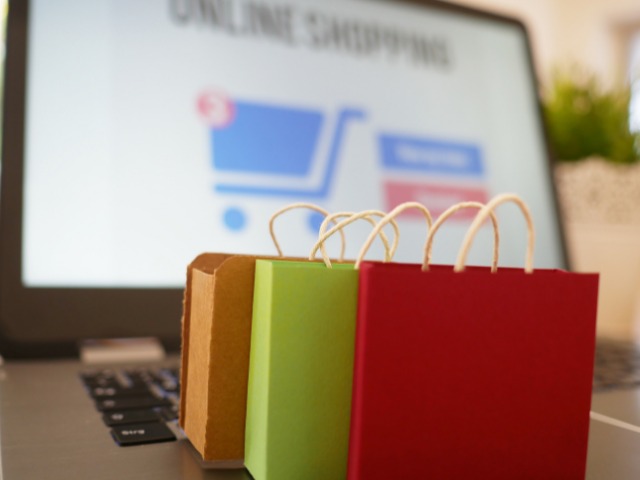 Natale, attenzione a prodotti contraffatti acquistati online